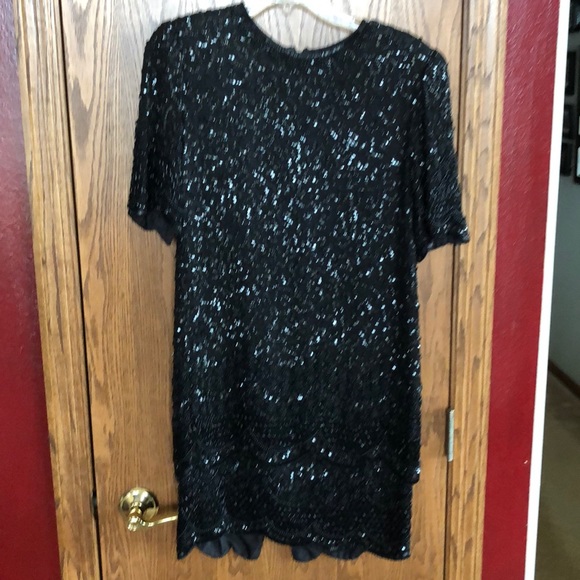 Dresses & Skirts - Vintage Elegant beaded dress